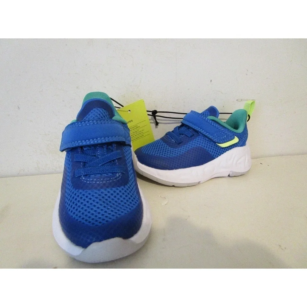 Baby Boy Peyton Sneakers by All In Motion Blue Size 5‎ New With Tags